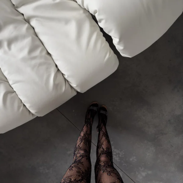 OBSESSION – Floral Stockings med Suspender-look